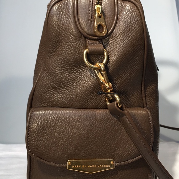 NWT Marc by Marc Jacobs Large Leather Side Pockets Satchel - Picture 7 of 7